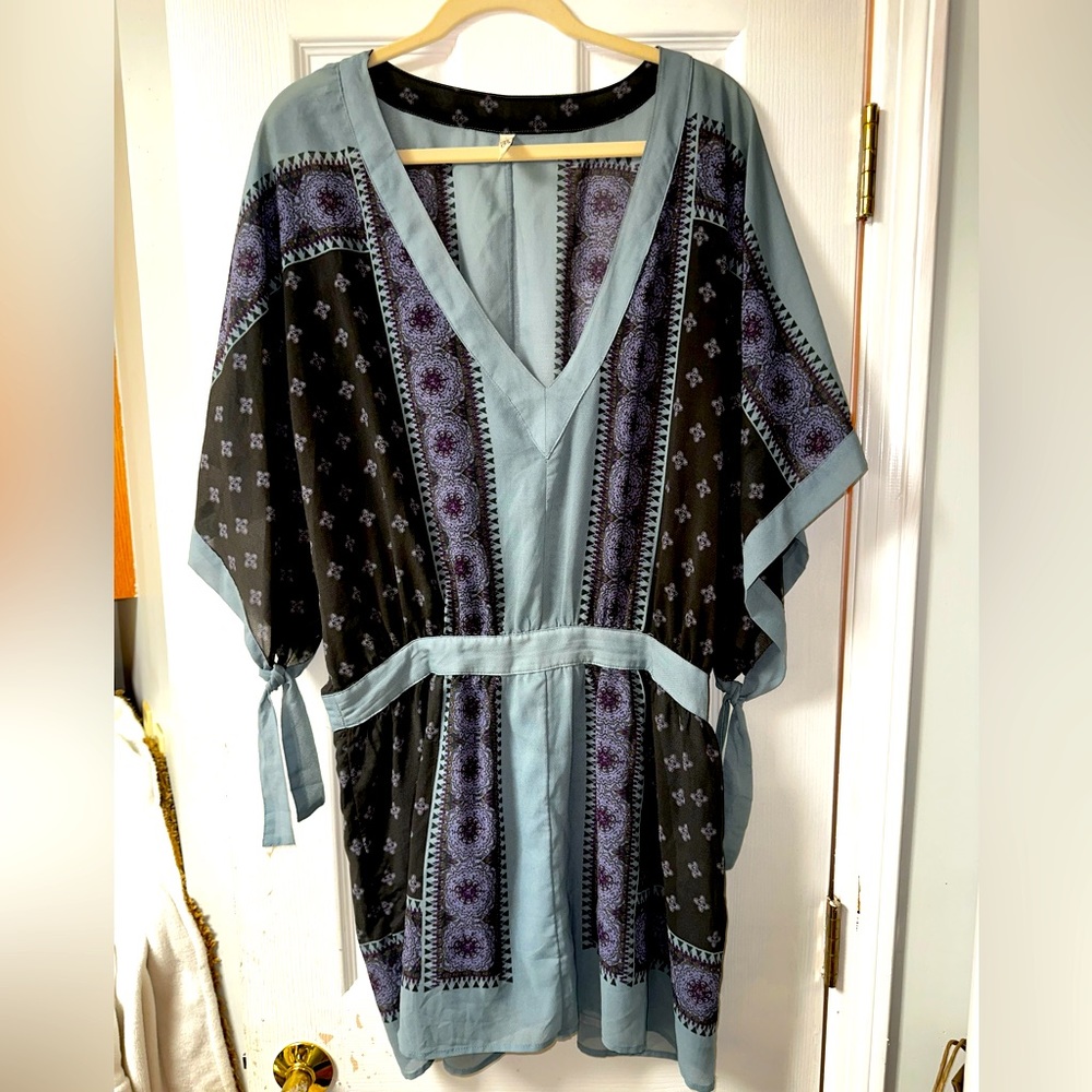FREE PEOPLE NWOT boho mini dress!!